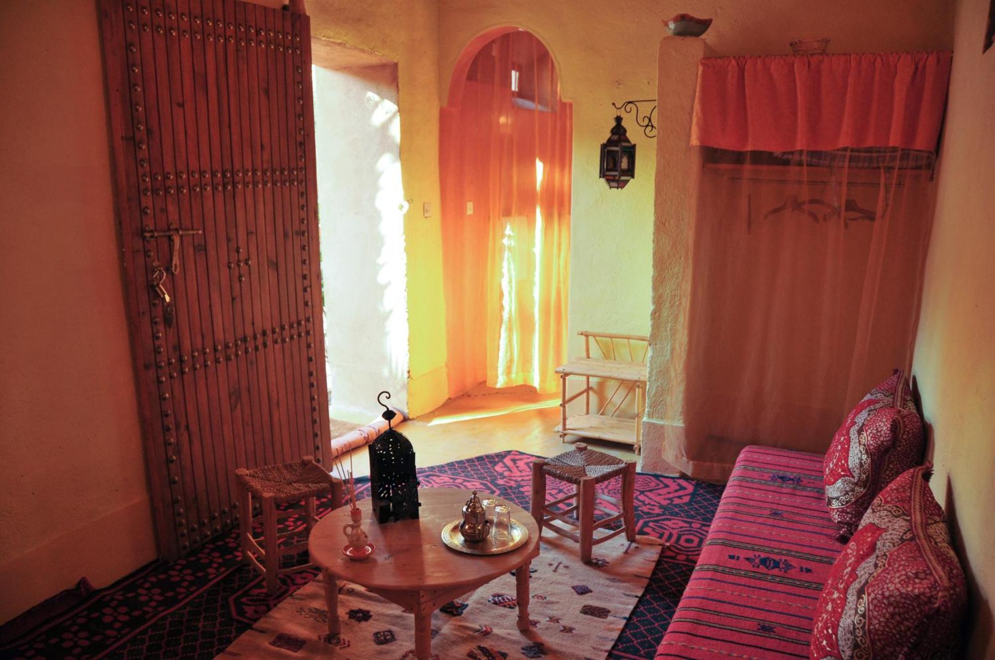 ホテル Dar Sofar アグツ 部屋 写真